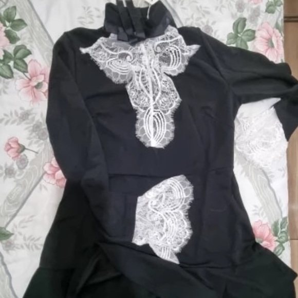 Eyelash Lace Bell Sleeve Ruffles Dress 👗 - Picture 7 of 7